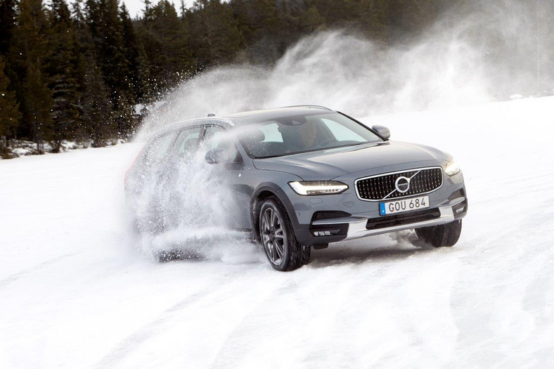 Volvo V90 Cross Country