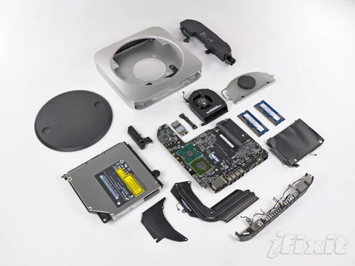 Mac Mini w częściach rozebrany przez iFixit