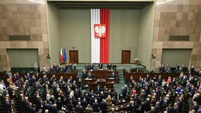 Projekty ustaw aborcyjnych w Sejmie wstrzymane. Brak porozumienia PSL i Lewicy