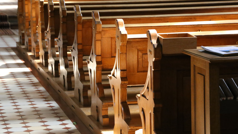 Koronawirus a kościoły. Nowe obostrzenia. Jakie zmiany w kościołach?