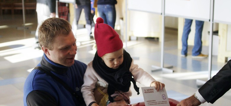 Prokremlowska partia wygrywa na Łotwie. Ale rządzić nie będzie