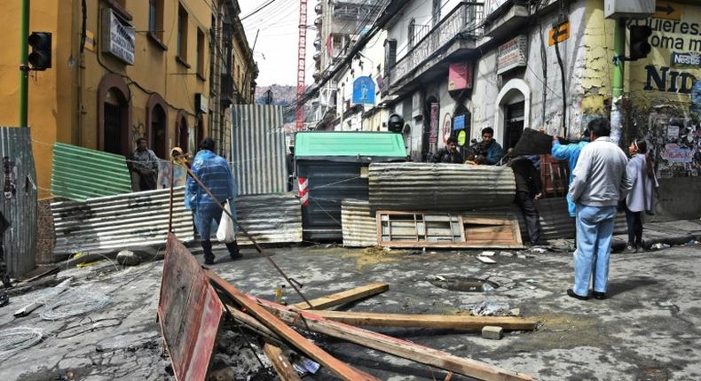 People block a street near the main square in La Paz after Evo Morales resigned as president