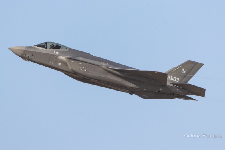 W powietrzu znalazły się już trzy samoloty F-35 wyprodukowane dla Polski. Samoloty powstają w zakładach Lockheed Martin w Fort Worth.