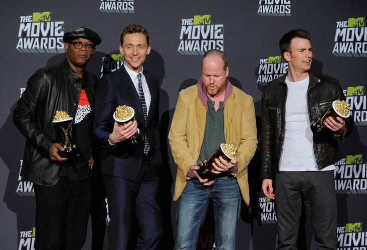 Tom Hiddleston, Joss Whedon, Chris Evans i Samuel L. Jackson na gali MTV Movie Awards 2013
