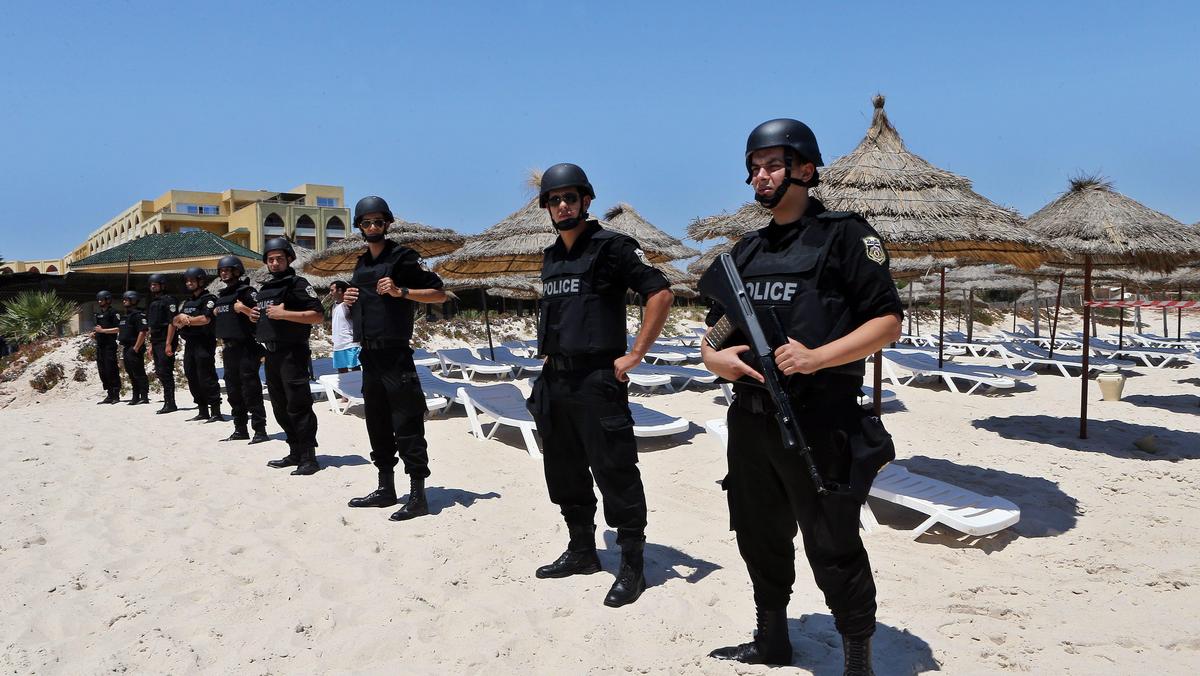Tunezja plaża antyterroryści służby specjalne policja
