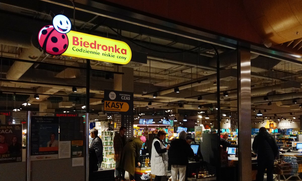 Biedronka przed świętami wydłuża godziny. Niewiarygodne, o której zamkną sklepy