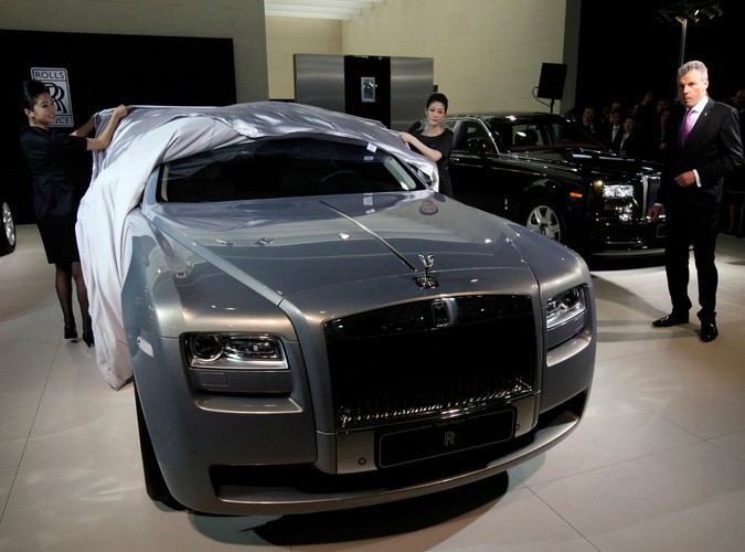 Salon samochodowy w Szanghaju... Jest na czym zawiesić oko :)