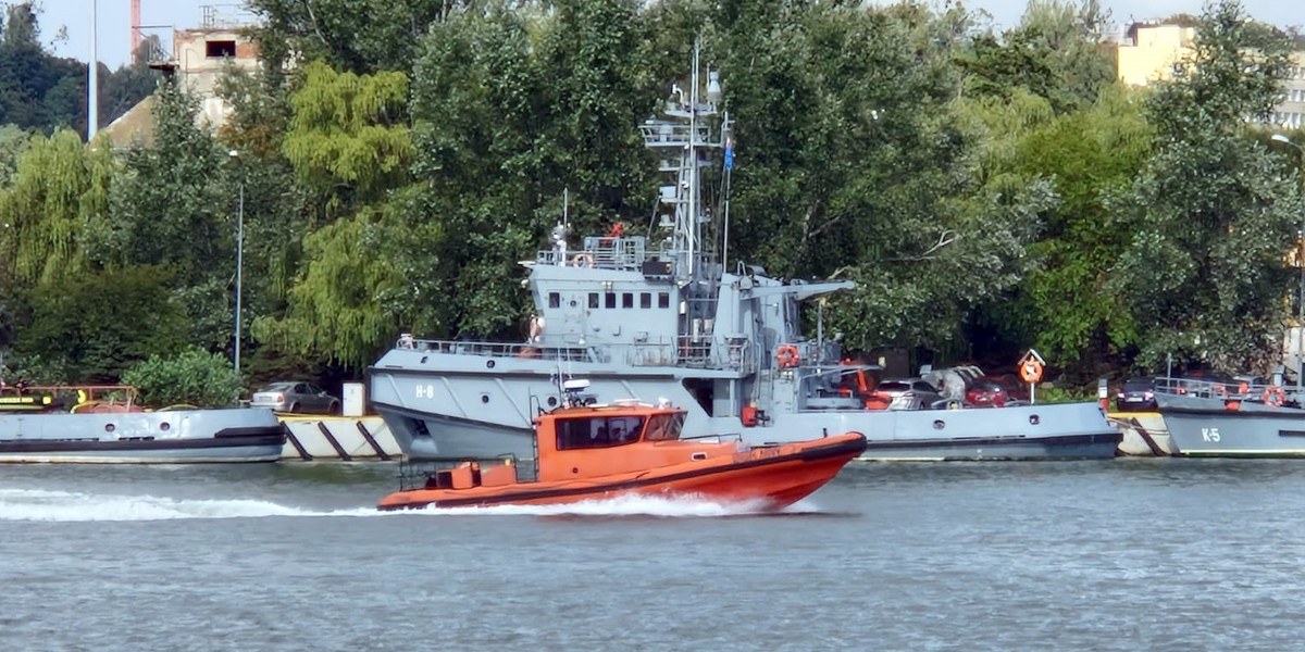 Kucharz z promu Stena Spirit wypadł za burtę. Trwają jego poszukiwania.