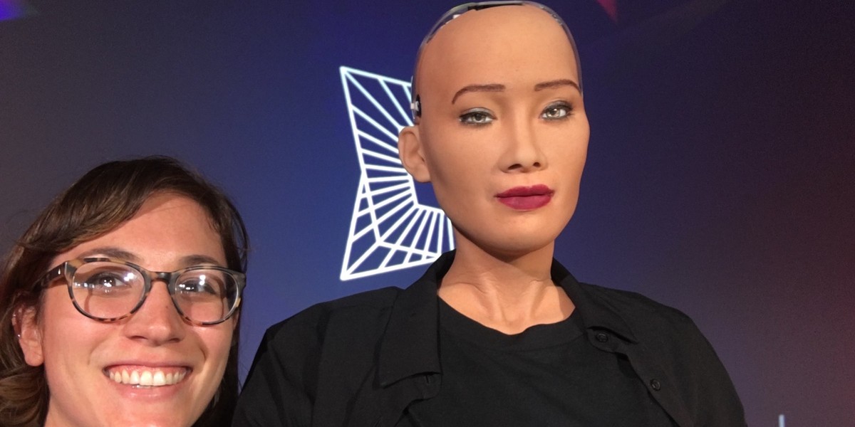 Sophie to robot, który potrafi wyrażać emocję za pomocą twarzy