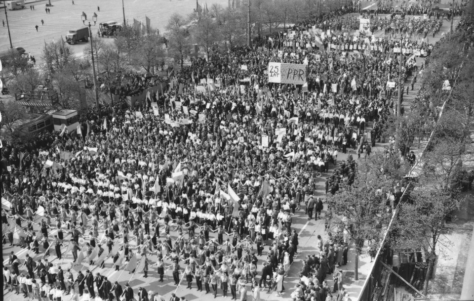  Obchody Święta Pracy w Warszawie/ 1967 rok. 