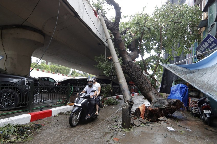 Tajfun Jagi pogodio Vijetnam - Hanoi