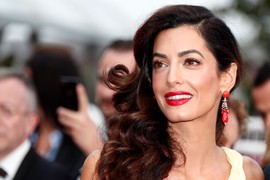 Danas slavi 47. rođendan i izgleda kao boginja sa Olimpa: Ovo je REŽIM ISHRANE kojim Amal Kluni održava savršenu figuru - ne odriče se testa i slatkiša, a jedna stvar je ključna