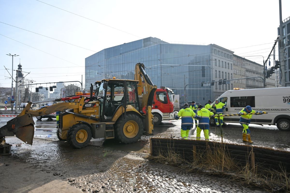 Awaria magistrali wodociągowej we Wrocławiu