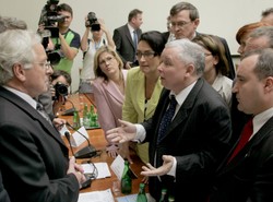 Cyrk w Sejmie: Wezwać policję!