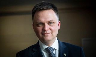 Hołownia liderem rankingu zaufania [BADANIE CBOS]