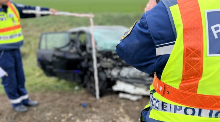  A rendőrök feloldották az útlezárást, a forgalom ismét zavartalanul halad./Fotó: Police.hu