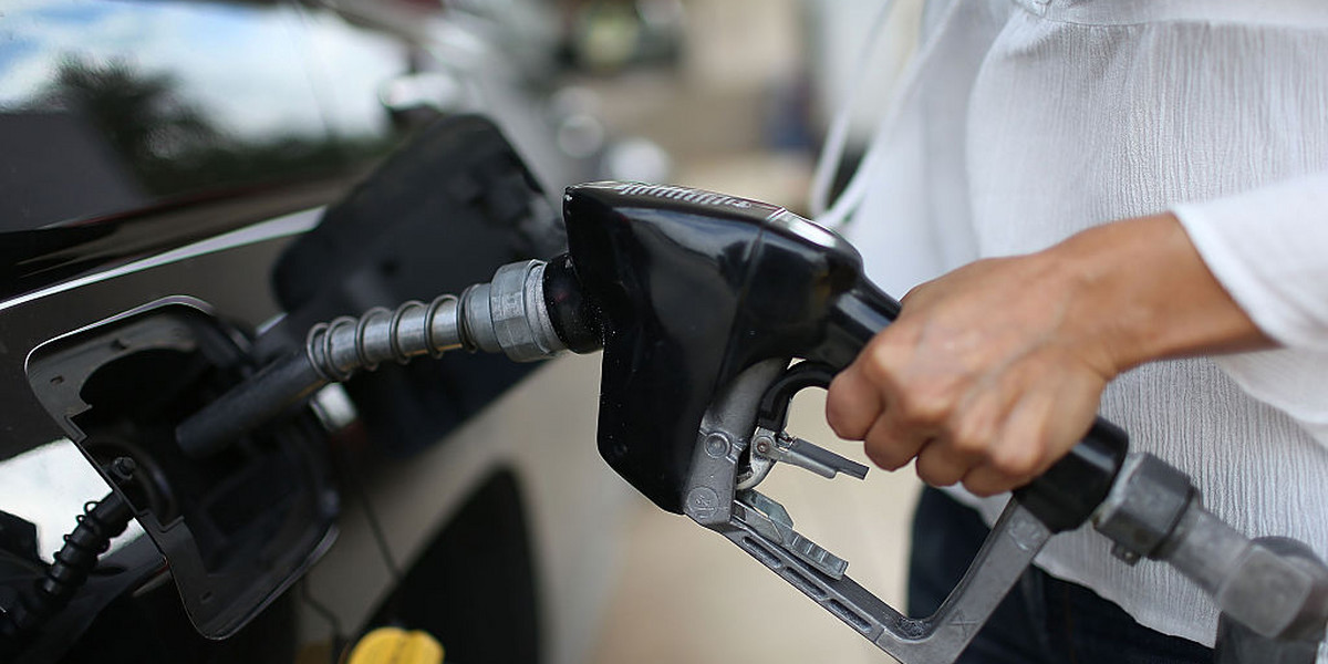 Pod koniec września ceny paliw spadną. Ta wiadomość powinna ucieszyć kierowców.