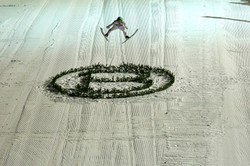 Norweski skoczek narciarski pracuje w hotelu jako nocny portier