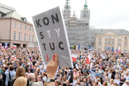 Manifestacje przed Sądem Najwyższym