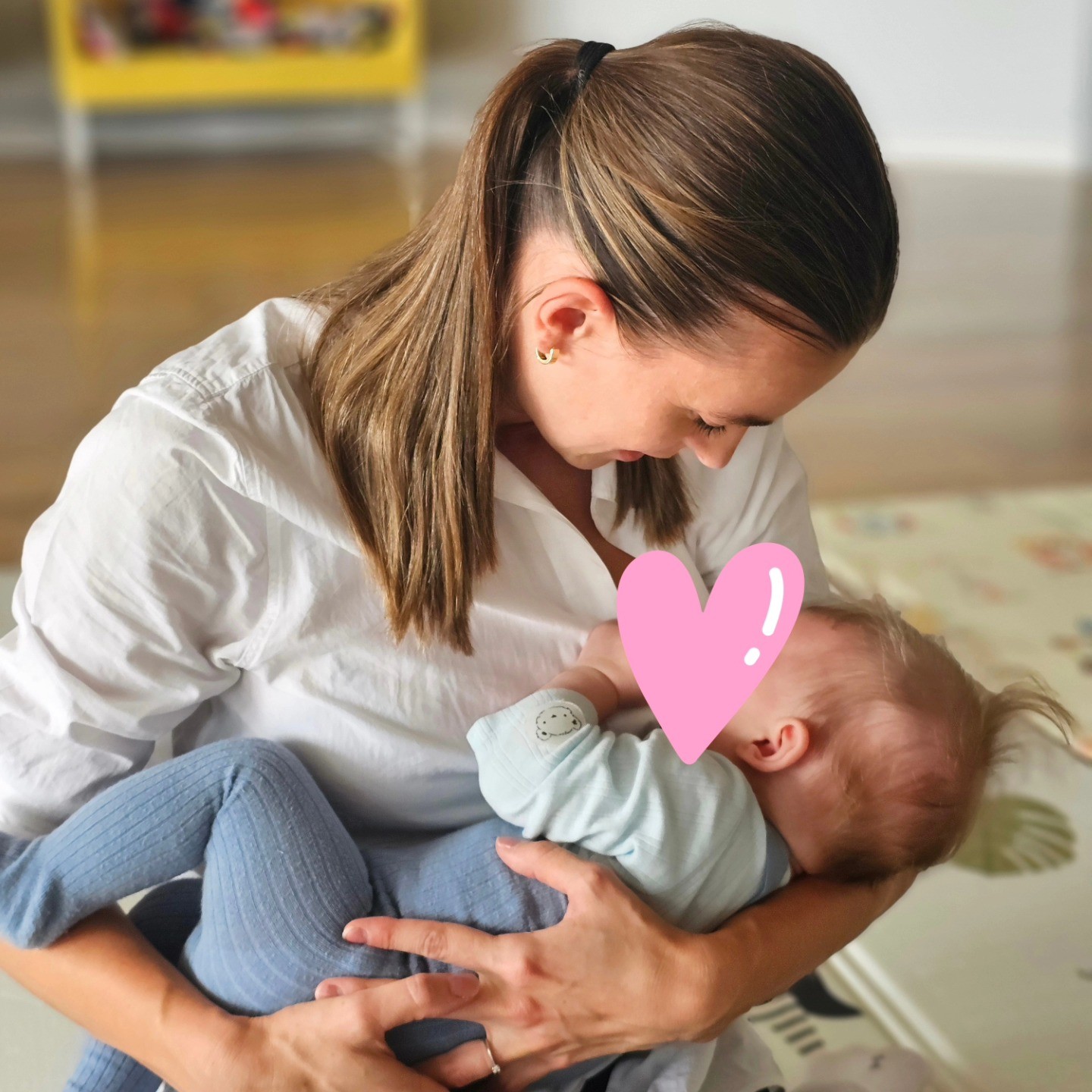 Herečka Dominika Richterová so synčekom. 