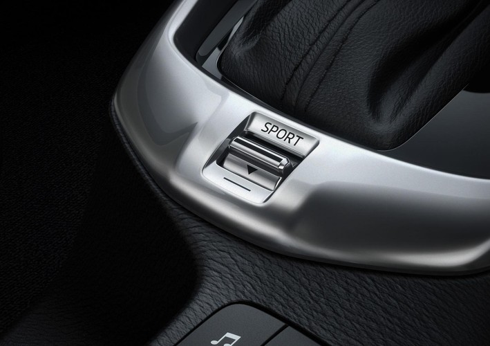 Mazda2 (w Japonii jako mazda demio)