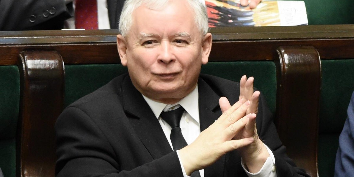 Kaczyński nie bronił Macierewicza!