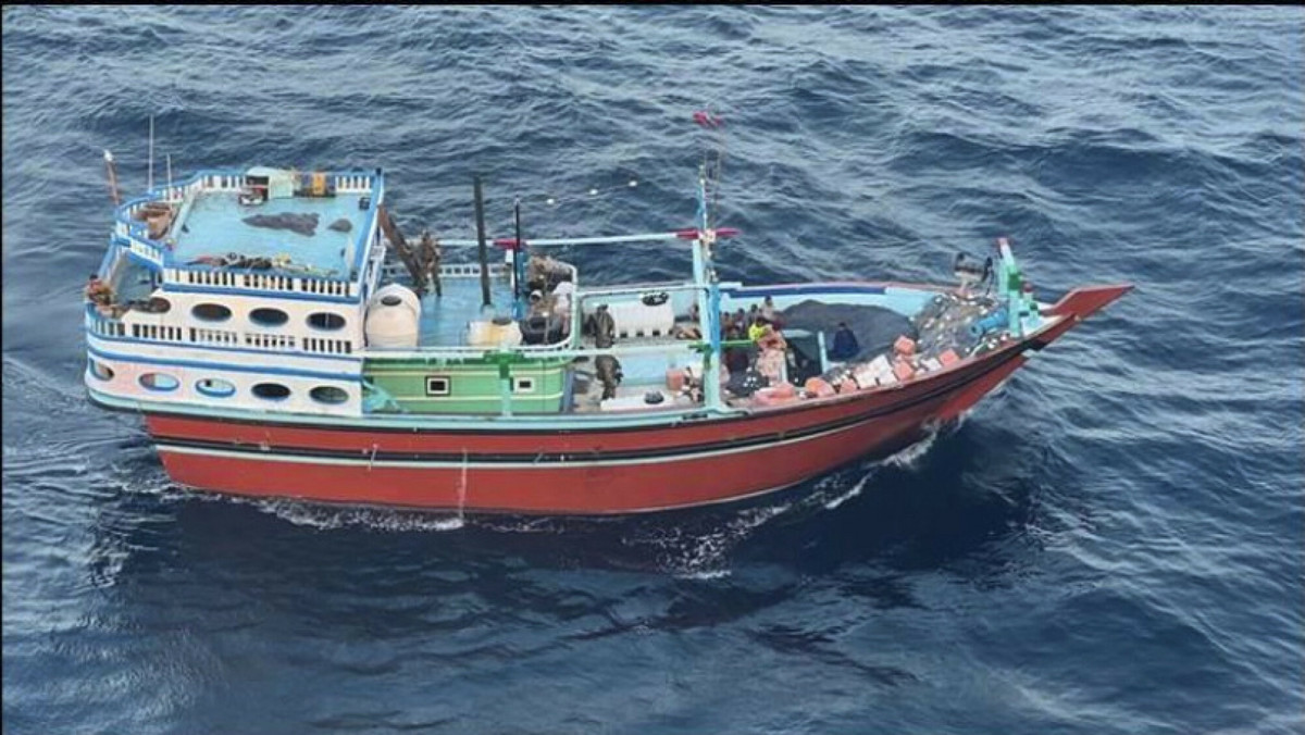 Grecki kontenerowiec trafiony rakietą: eskalacja na Morzu Czerwonym