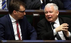 Saryusz-Wolski będzie miał szanse, jeśli poprze go... Tusk? Ziobro proponuje rozwiązanie