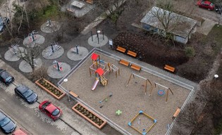 Pierwszy etap remontu podwórka zakończony!