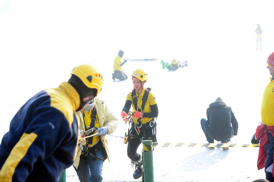Brojna ekipa je uključena u spasavanje