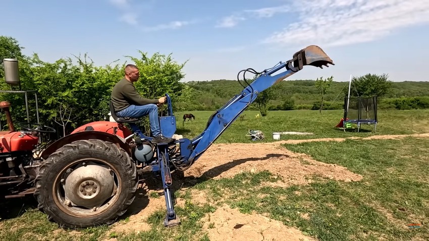 Bogdan i mašine na imanju