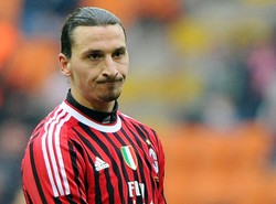 Ibrahimovic zawieszony na trzy mecze. Uderzył rywala w twarz