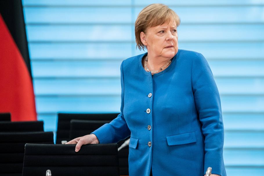 Kanclerz Angela Merkel podczas posiedzenia rządu. Ze względu na pandemię koronawirusa posiedzenie odbyło się w bardziej przestronnej sali, by zachować bezpieczny dystans wobec pozostałych członków gabinetu, 18.03.2020