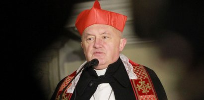 Kardynał Nycz przerywa milczenie. „Pragnę za to przeprosić”