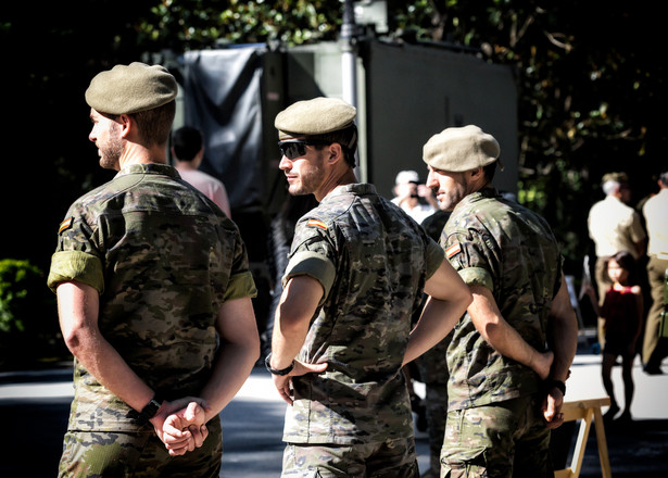Hiszpania: Nadzwyczajne wydatki na armię. “Inwestować w obronę to inwestować w pokój"