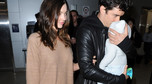 Miranda Kerr i Orlando Bloom z synem na lotnisku w Nowym Jorku