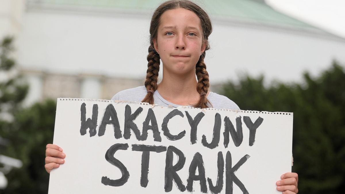 13-letnia Inga protestująca pod Sejmem