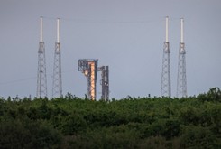 Pierwszy załogowy lot statku Starliner odwołany