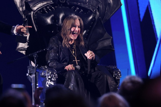Nem csak remegés – Ozzy Osbourne példája megmutatta, mit tesz a Parkinson-kór a testtel