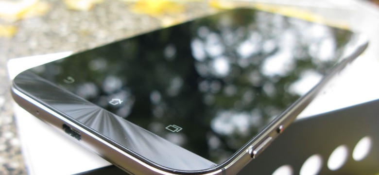 Asus Zoom, czyli jaki smartfon, tacy wielbiciele [TESTUJEMY]