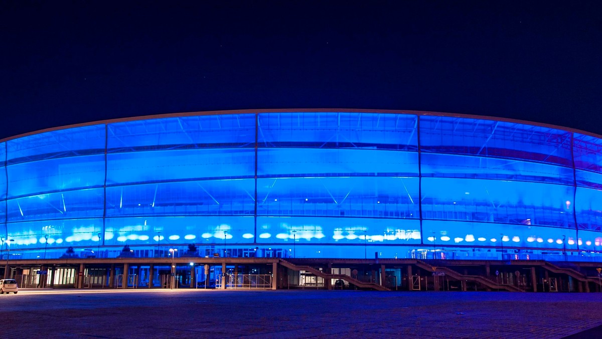 Stadion Wrocław już po raz trzeci weźmie udział w obchodach światowego dnia walki z cukrzycą. Z tej okazji piłkarska arena na Pilczycach rozbłyśnie dziś w kolorze niebieskim – podobnie jak Statua Chrystusa Zbawiciela w Rio de Janeiro, Opera w Sydney, Tower w Londynie czy Wodospad Niagara.