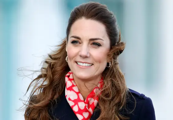 Kate Middleton zachwyciła w sukience z sieciówki. Mamy podobne modele