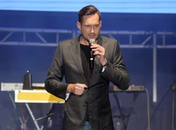W TVN rusza nowy teleturniej. Nie zgadniesz, kto go poprowadzi
