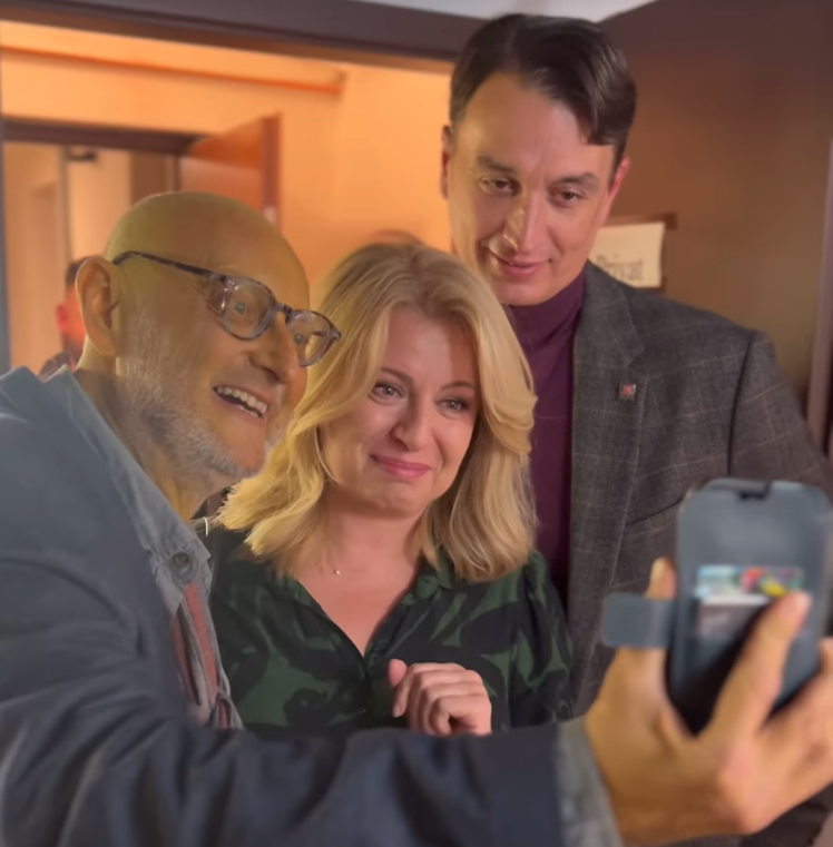 Prezidentka SR Zuzana Čaputová s partnerom Jurajom Rizmanom prišla na predstavenie Marcela Nemca.