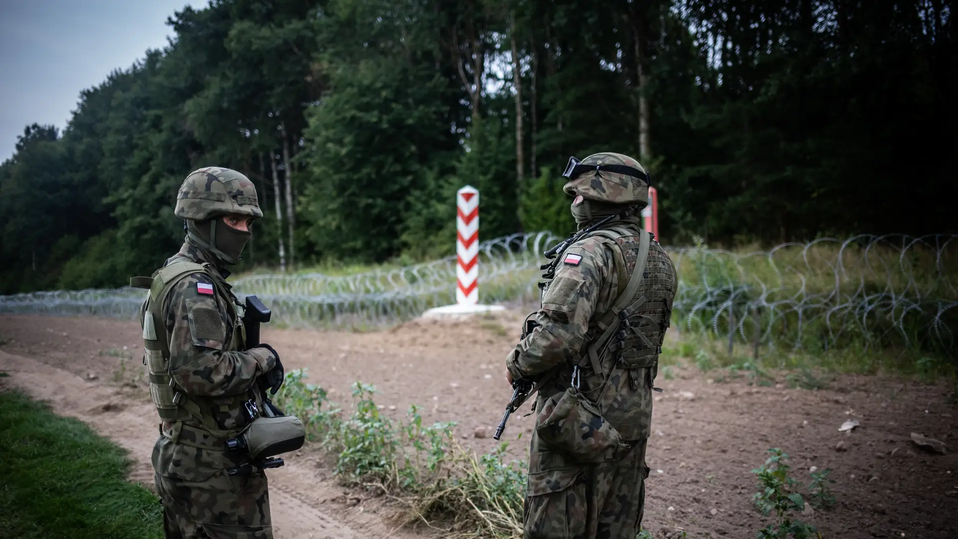 Śmierć migrantów na polskiej granicy. Dlaczego PCK nic nie robi?