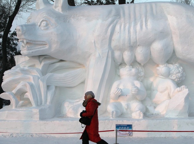 Międzynarodowy Festiwal Rzeźby Lodowej i Śniegu w Harbin