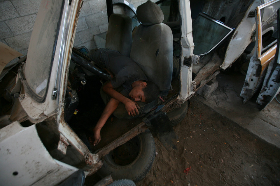 MIDEAST PALESTINIANS FEATURE PACKAGE CHILD LABOR