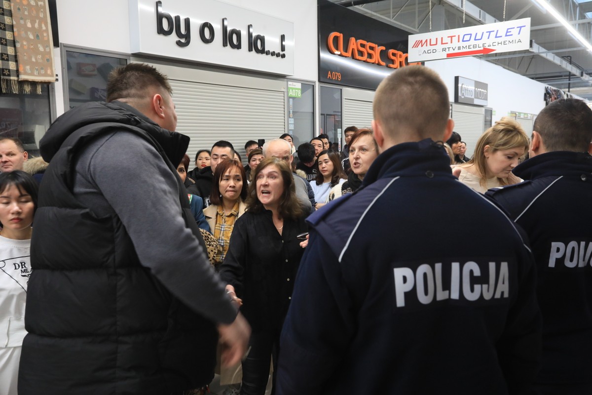 Strajk kupców z Marywilskiej 44