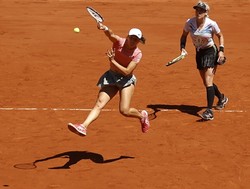 Iga Świątek: Nie mogę się doczekać, jak założę białe ubrania i pójdę na trawę