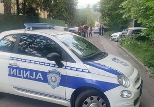 uviđaj policije ispred restorana na Senjaku